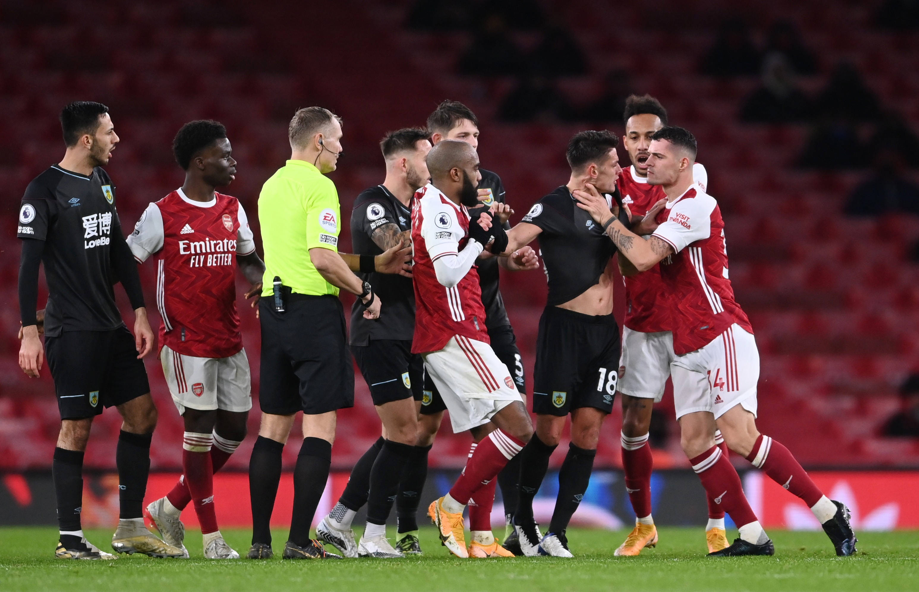 1队在小组 1队在小组