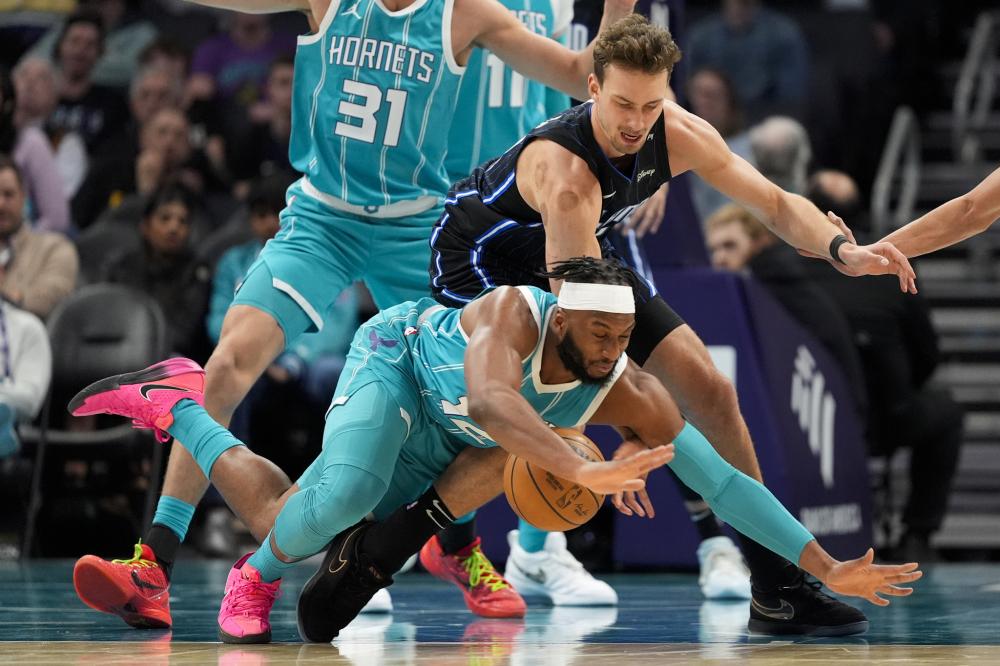 她以超高的 她以超高的